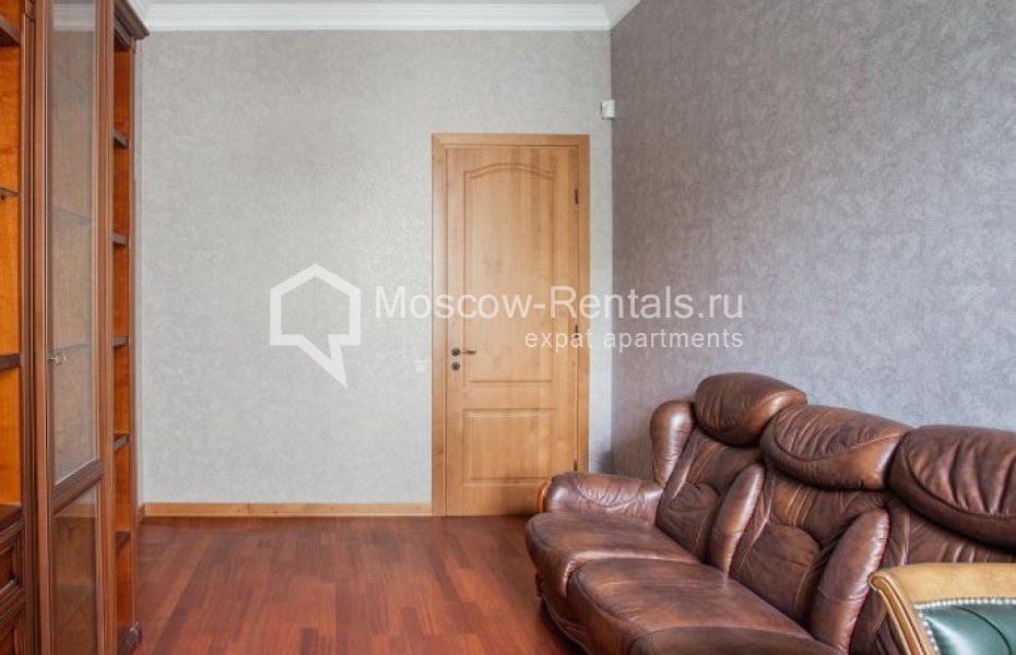 Photo #8 4-room (3 BR) apartment for <a href="http://moscow-rentals.ru/en/articles/long-term-rent" target="_blank">a long-term</a> rent
 in Russia, Moscow, M. Nikolopeskovskyi lane, 6