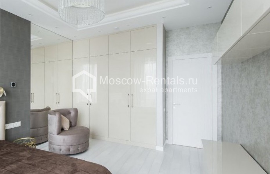 Photo #10 4-room (3 BR) apartment for <a href="http://moscow-rentals.ru/en/articles/long-term-rent" target="_blank">a long-term</a> rent
 in Russia, Moscow, Mosfilmovskaya str, 8