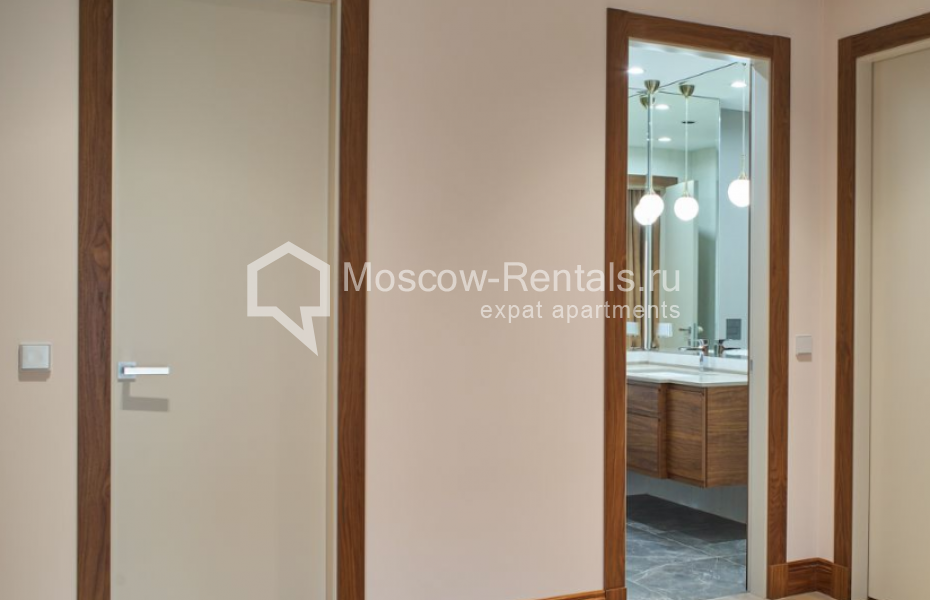 Photo #10 3-room (2 BR) apartment for <a href="http://moscow-rentals.ru/en/articles/long-term-rent" target="_blank">a long-term</a> rent
 in Russia, Moscow, Shluzovaya emb, 2А