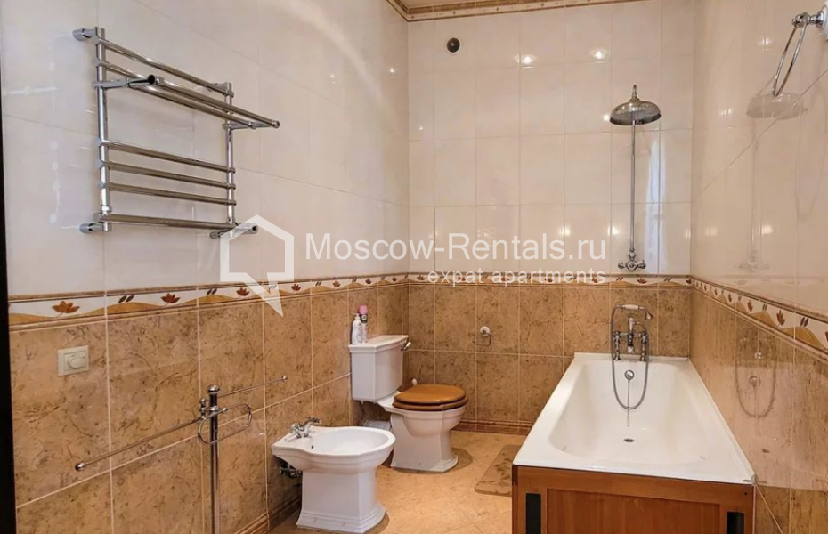 Photo #9 3-room (2 BR) apartment for <a href="http://moscow-rentals.ru/en/articles/long-term-rent" target="_blank">a long-term</a> rent
 in Russia, Moscow, Plotnikov lane, 21С1