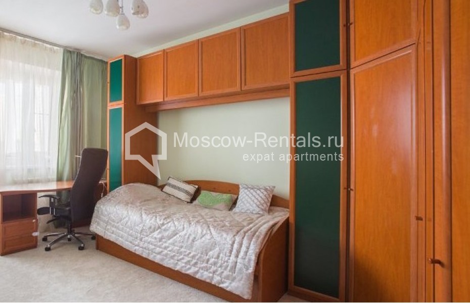 Photo #7 3-room (2 BR) apartment for <a href="http://moscow-rentals.ru/en/articles/long-term-rent" target="_blank">a long-term</a> rent
 in Russia, Moscow, Protochnyi lane, 11