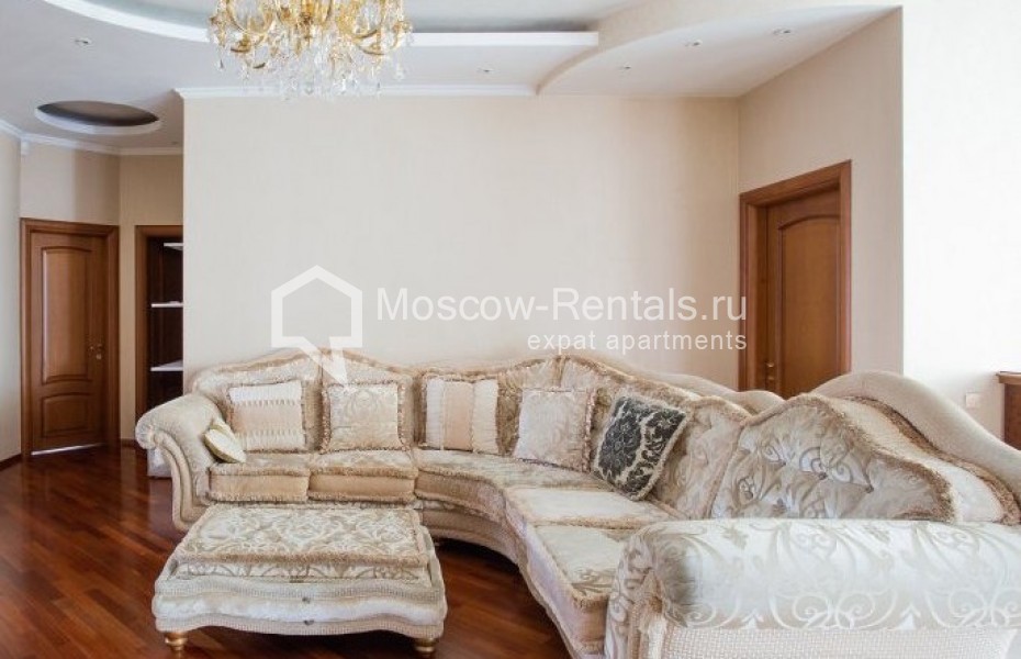 Photo #2 5-room (4 BR) apartment for <a href="http://moscow-rentals.ru/en/articles/long-term-rent" target="_blank">a long-term</a> rent
 in Russia, Moscow, Krasnoproletarskaya str, 7