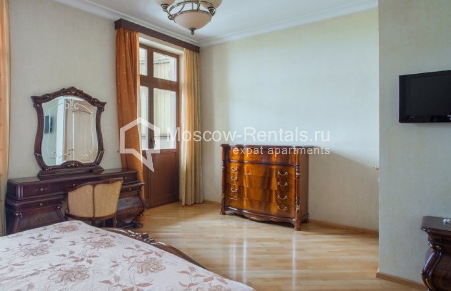 Photo #12 5-room (4 BR) apartment for <a href="http://moscow-rentals.ru/en/articles/long-term-rent" target="_blank">a long-term</a> rent
 in Russia, Moscow, Krasnoproletarskaya str, 7