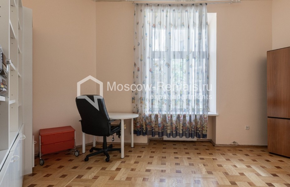 Photo #14 5-room (4 BR) apartment for <a href="http://moscow-rentals.ru/en/articles/long-term-rent" target="_blank">a long-term</a> rent
 in Russia, Moscow, M. Vlasievskyi lane, 14/23