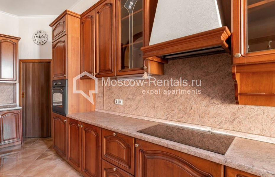 Photo #6 5-room (4 BR) apartment for <a href="http://moscow-rentals.ru/en/articles/long-term-rent" target="_blank">a long-term</a> rent
 in Russia, Moscow, M. Kislovskyi lane, 1