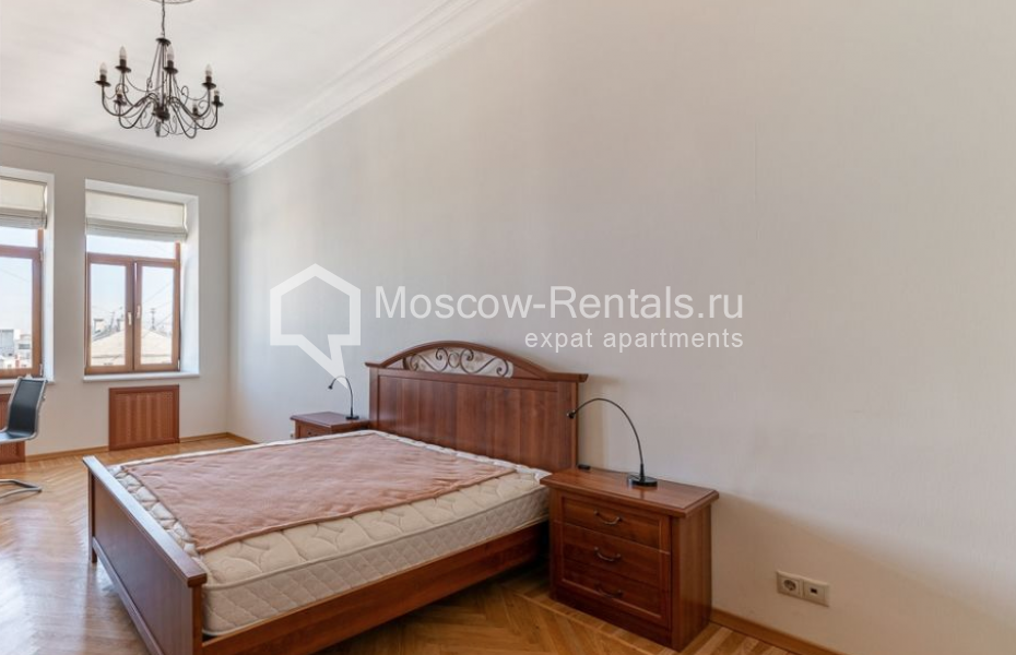 Photo #7 5-room (4 BR) apartment for <a href="http://moscow-rentals.ru/en/articles/long-term-rent" target="_blank">a long-term</a> rent
 in Russia, Moscow, M. Kislovskyi lane, 1