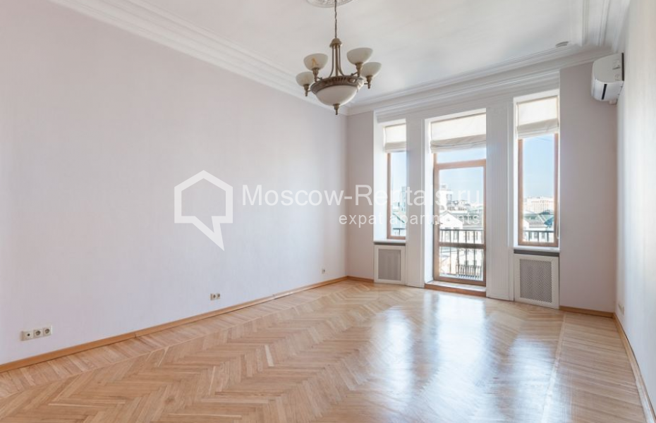 Photo #10 5-room (4 BR) apartment for <a href="http://moscow-rentals.ru/en/articles/long-term-rent" target="_blank">a long-term</a> rent
 in Russia, Moscow, M. Kislovskyi lane, 1