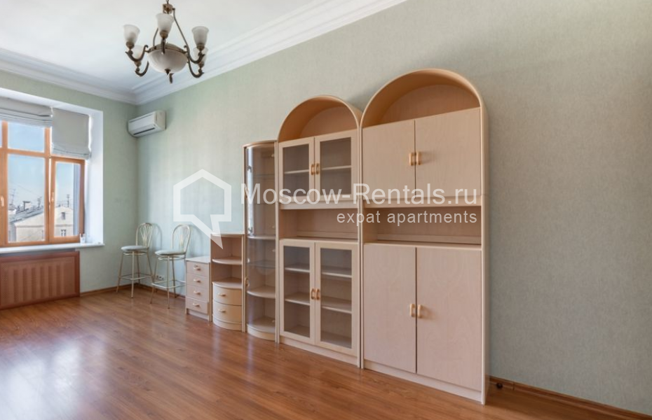 Photo #12 5-room (4 BR) apartment for <a href="http://moscow-rentals.ru/en/articles/long-term-rent" target="_blank">a long-term</a> rent
 in Russia, Moscow, M. Kislovskyi lane, 1