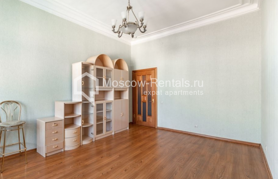 Photo #13 5-room (4 BR) apartment for <a href="http://moscow-rentals.ru/en/articles/long-term-rent" target="_blank">a long-term</a> rent
 in Russia, Moscow, M. Kislovskyi lane, 1