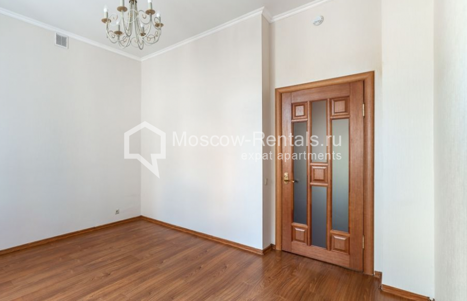 Photo #15 5-room (4 BR) apartment for <a href="http://moscow-rentals.ru/en/articles/long-term-rent" target="_blank">a long-term</a> rent
 in Russia, Moscow, M. Kislovskyi lane, 1