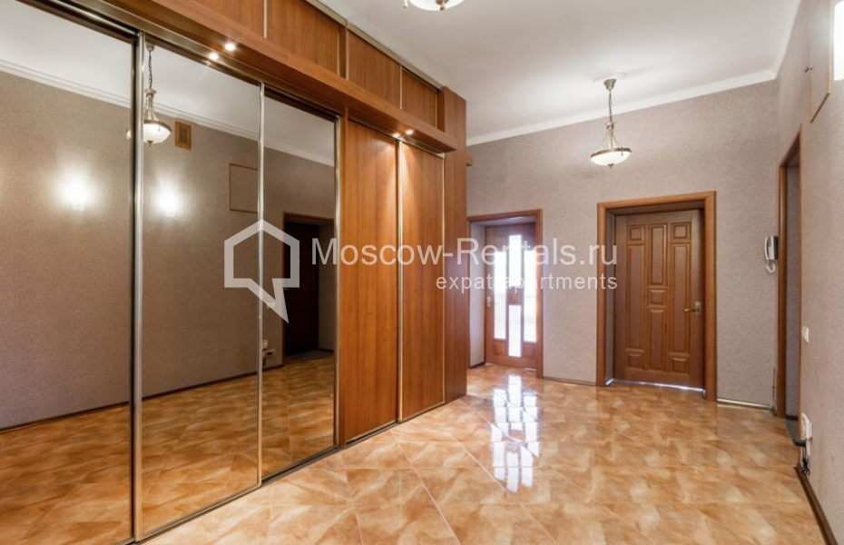 Photo #25 5-room (4 BR) apartment for <a href="http://moscow-rentals.ru/en/articles/long-term-rent" target="_blank">a long-term</a> rent
 in Russia, Moscow, M. Kislovskyi lane, 1