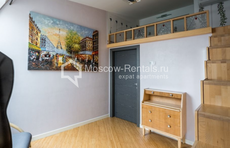 Photo #12 5-room (4 BR) apartment for <a href="http://moscow-rentals.ru/en/articles/long-term-rent" target="_blank">a long-term</a> rent
 in Russia, Moscow, Krivoarbatskyi lane, 12