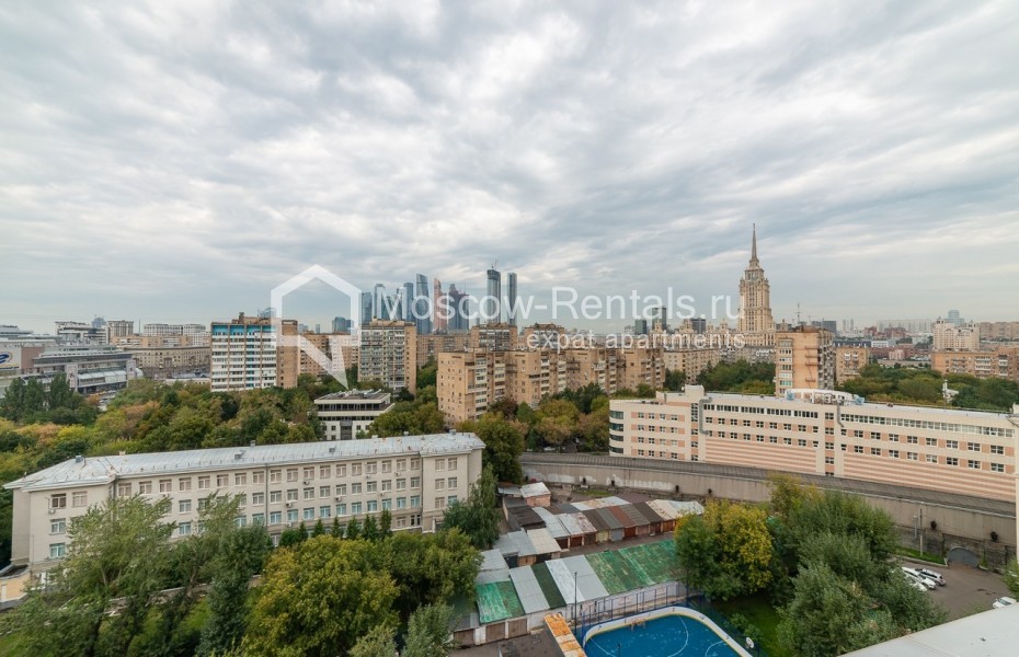 Photo #29 4-room (3 BR) apartment for <a href="http://moscow-rentals.ru/en/articles/long-term-rent" target="_blank">a long-term</a> rent
 in Russia, Moscow, Shevchenko emb, 1