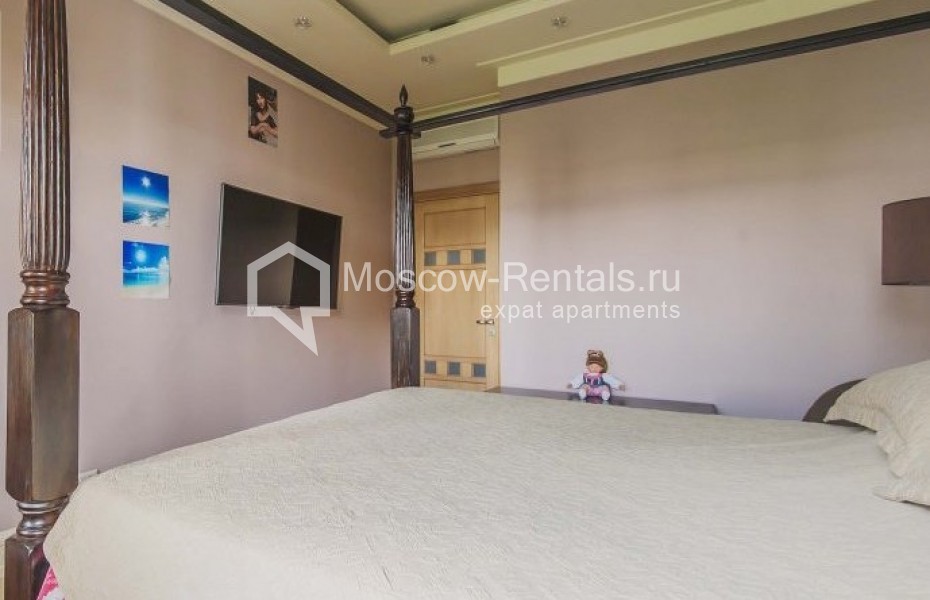 Photo #10 4-room (3 BR) apartment for <a href="http://moscow-rentals.ru/en/articles/long-term-rent" target="_blank">a long-term</a> rent
 in Russia, Moscow, Ozerkovskaya emb, 52А