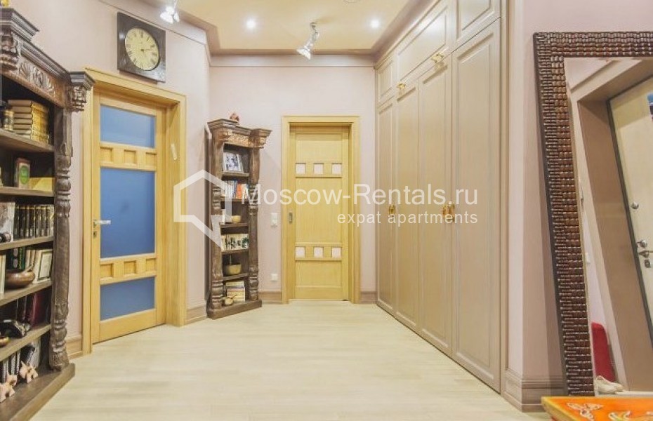 Photo #15 4-room (3 BR) apartment for <a href="http://moscow-rentals.ru/en/articles/long-term-rent" target="_blank">a long-term</a> rent
 in Russia, Moscow, Ozerkovskaya emb, 52А