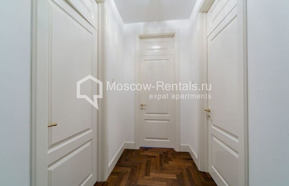 Photo #18 3-room (2 BR) apartment for <a href="http://moscow-rentals.ru/en/articles/long-term-rent" target="_blank">a long-term</a> rent
 in Russia, Moscow, Lavrushinskyi lane, 11к1