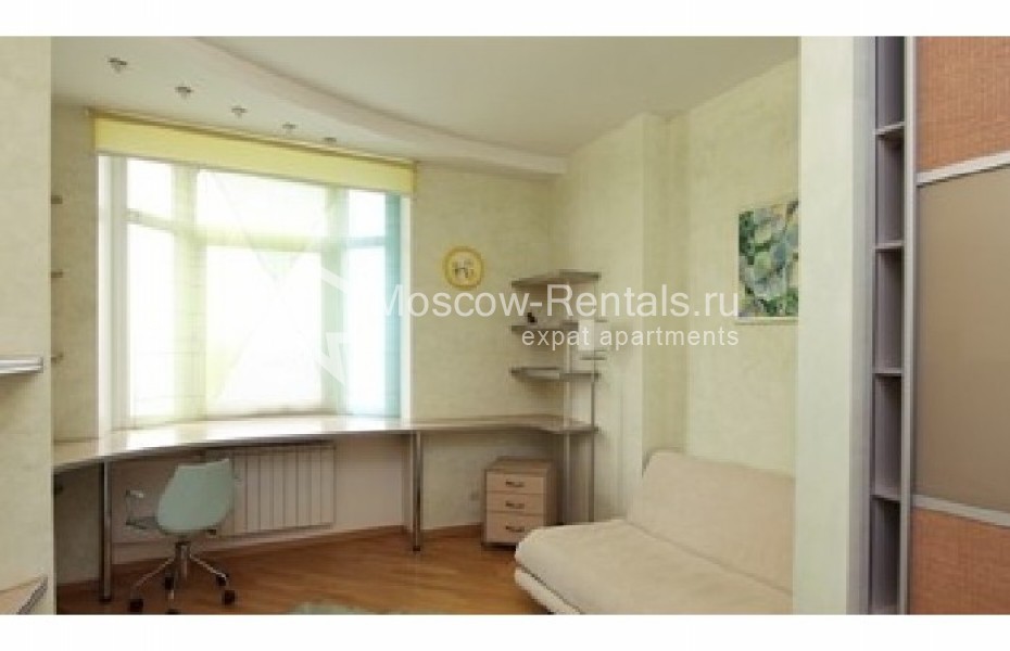 Photo #3 3-room (2 BR) apartment for <a href="http://moscow-rentals.ru/en/articles/long-term-rent" target="_blank">a long-term</a> rent
 in Russia, Moscow, Aviatsionnaya str, 79