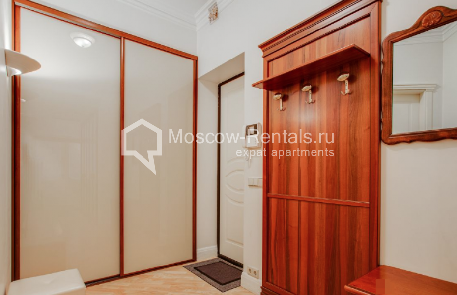 Photo #5 3-room (2 BR) apartment for <a href="http://moscow-rentals.ru/en/articles/long-term-rent" target="_blank">a long-term</a> rent
 in Russia, Moscow, 2nd Kazachyi lane, 4С1