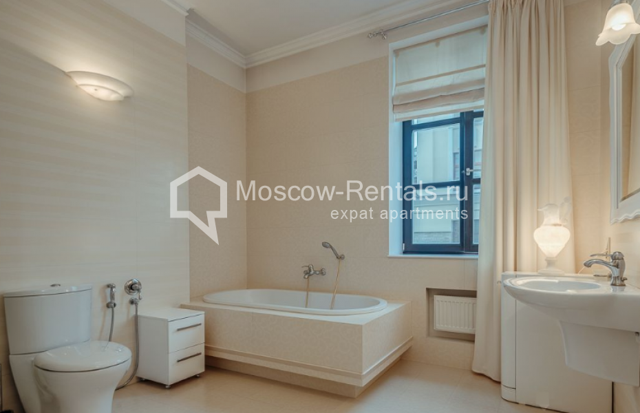 Photo #10 3-room (2 BR) apartment for <a href="http://moscow-rentals.ru/en/articles/long-term-rent" target="_blank">a long-term</a> rent
 in Russia, Moscow, 2nd Kazachyi lane, 4С1