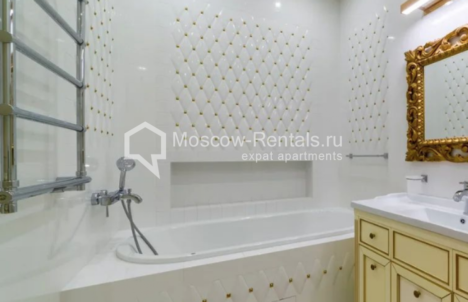 Photo #11 3-room (2 BR) apartment for <a href="http://moscow-rentals.ru/en/articles/long-term-rent" target="_blank">a long-term</a> rent
 in Russia, Moscow, B. Dmitrovka str, 7/5С3