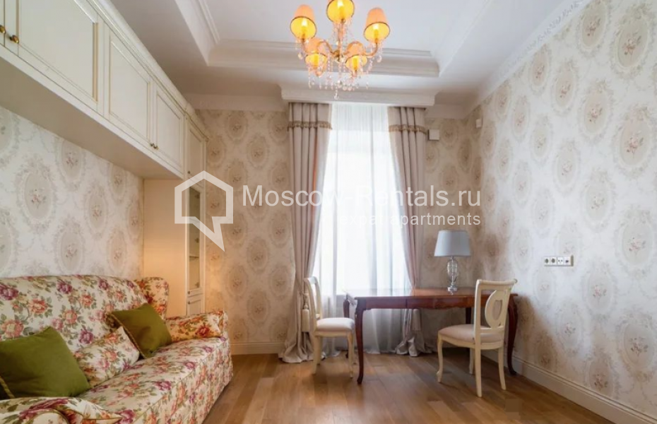 Photo #7 3-room (2 BR) apartment for <a href="http://moscow-rentals.ru/en/articles/long-term-rent" target="_blank">a long-term</a> rent
 in Russia, Moscow, B. Dmitrovka str, 7/5С3