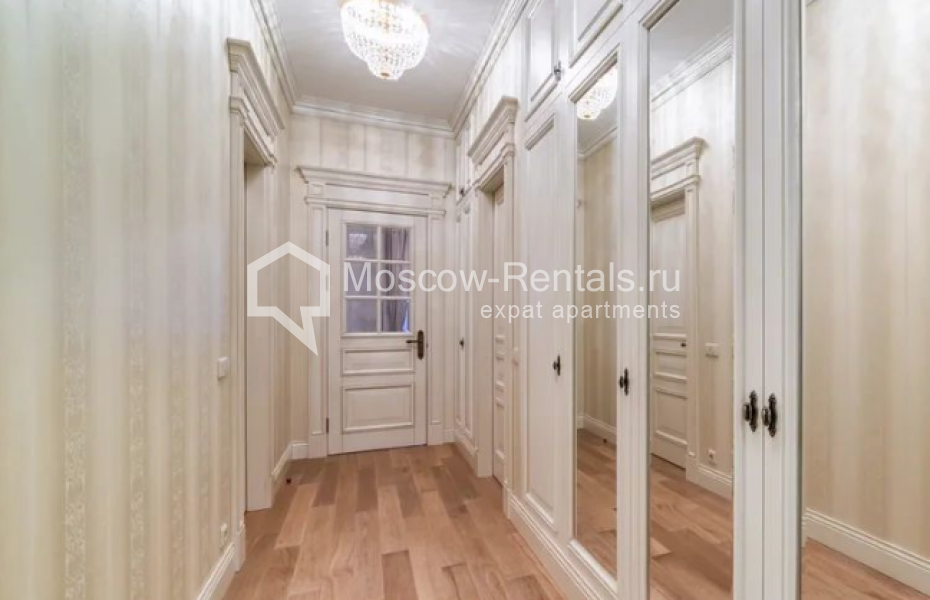 Photo #16 3-room (2 BR) apartment for <a href="http://moscow-rentals.ru/en/articles/long-term-rent" target="_blank">a long-term</a> rent
 in Russia, Moscow, B. Dmitrovka str, 7/5С3