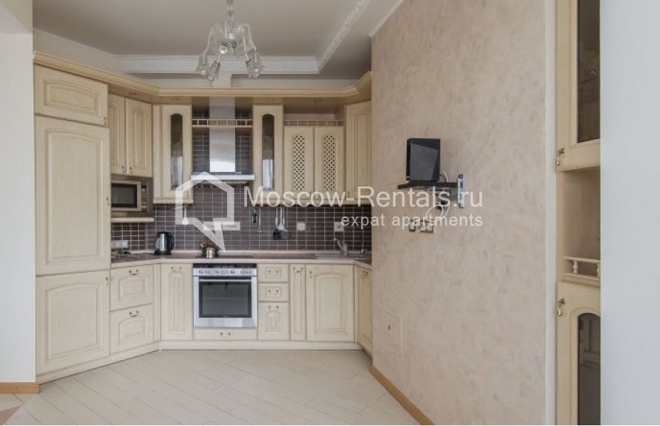 Photo #5 3-room (2 BR) apartment for <a href="http://moscow-rentals.ru/en/articles/long-term-rent" target="_blank">a long-term</a> rent
 in Russia, Moscow, Shabolovka str, 23К4