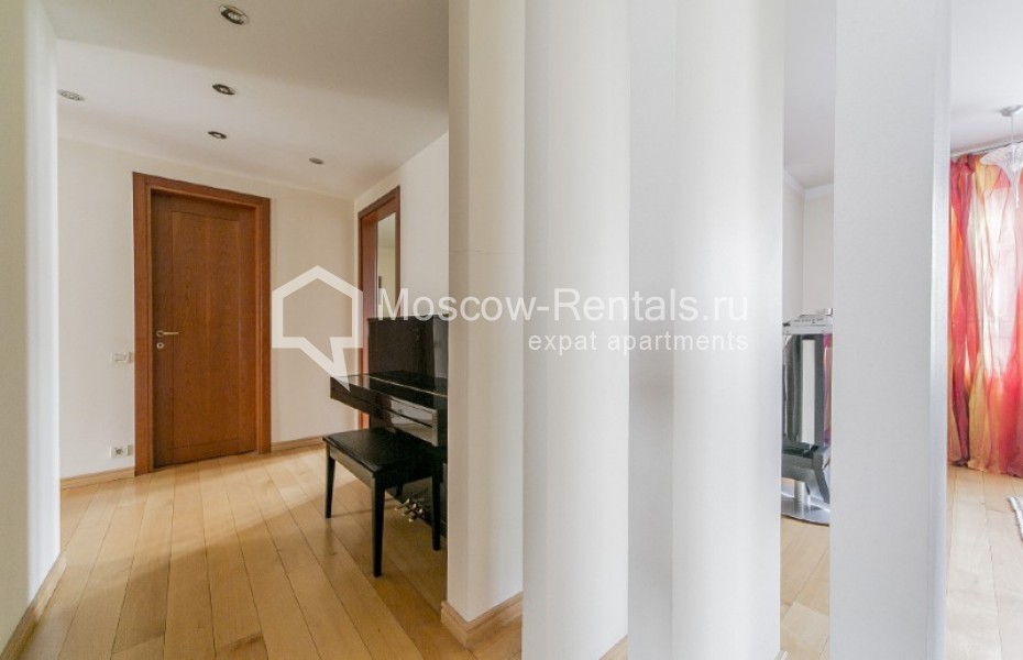 Photo #22 3-room (2 BR) apartment for <a href="http://moscow-rentals.ru/en/articles/long-term-rent" target="_blank">a long-term</a> rent
 in Russia, Moscow, Kursovoi lane, 8/2