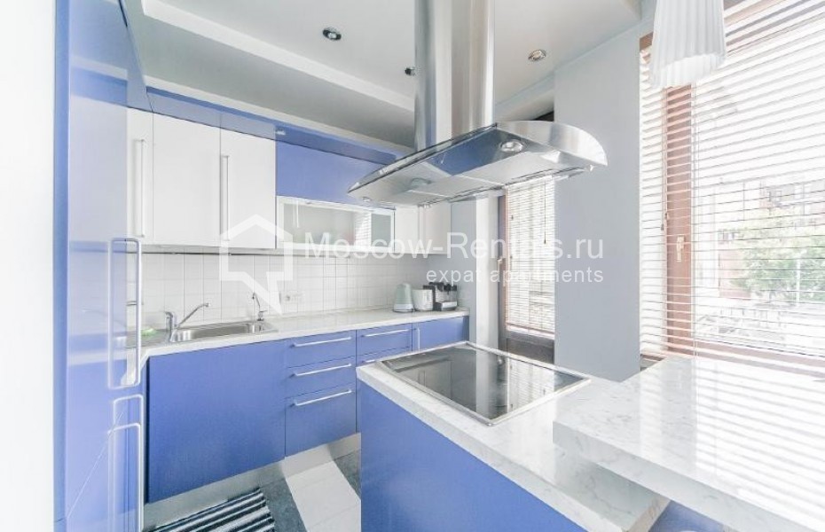 Photo #4 3-room (2 BR) apartment for <a href="http://moscow-rentals.ru/en/articles/long-term-rent" target="_blank">a long-term</a> rent
 in Russia, Moscow, Kursovoi lane, 8/2