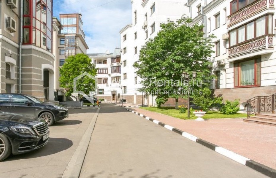 Photo #24 3-room (2 BR) apartment for <a href="http://moscow-rentals.ru/en/articles/long-term-rent" target="_blank">a long-term</a> rent
 in Russia, Moscow, Kursovoi lane, 8/2