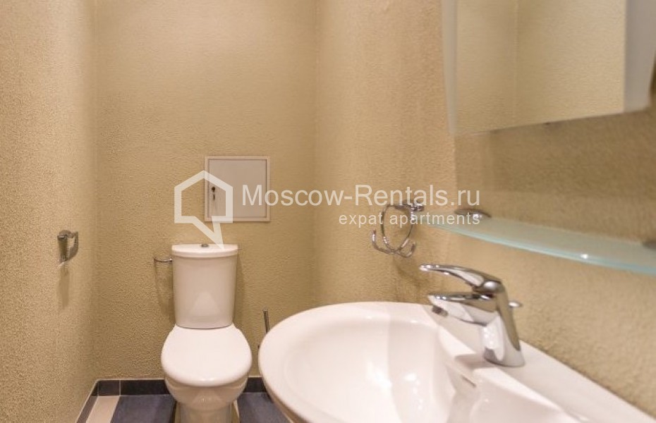 Photo #20 3-room (2 BR) apartment for <a href="http://moscow-rentals.ru/en/articles/long-term-rent" target="_blank">a long-term</a> rent
 in Russia, Moscow, Kursovoi lane, 8/2