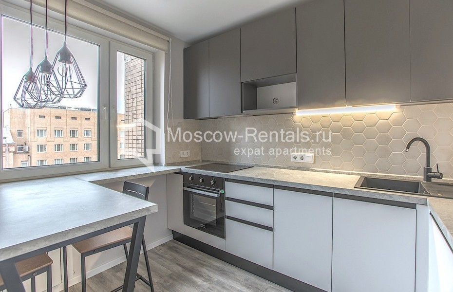 Photo #1 3-room (2 BR) apartment for <a href="http://moscow-rentals.ru/en/articles/long-term-rent" target="_blank">a long-term</a> rent
 in Russia, Moscow, Novoslobodskaya str, 46