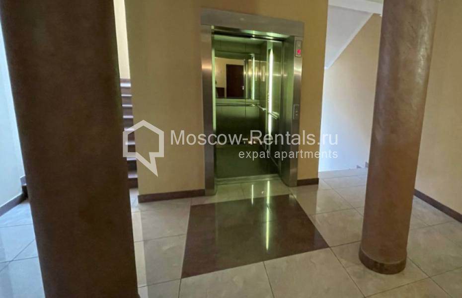Photo #10 3-room (2 BR) apartment for <a href="http://moscow-rentals.ru/en/articles/long-term-rent" target="_blank">a long-term</a> rent
 in Russia, Moscow, Arbat str, 31С2