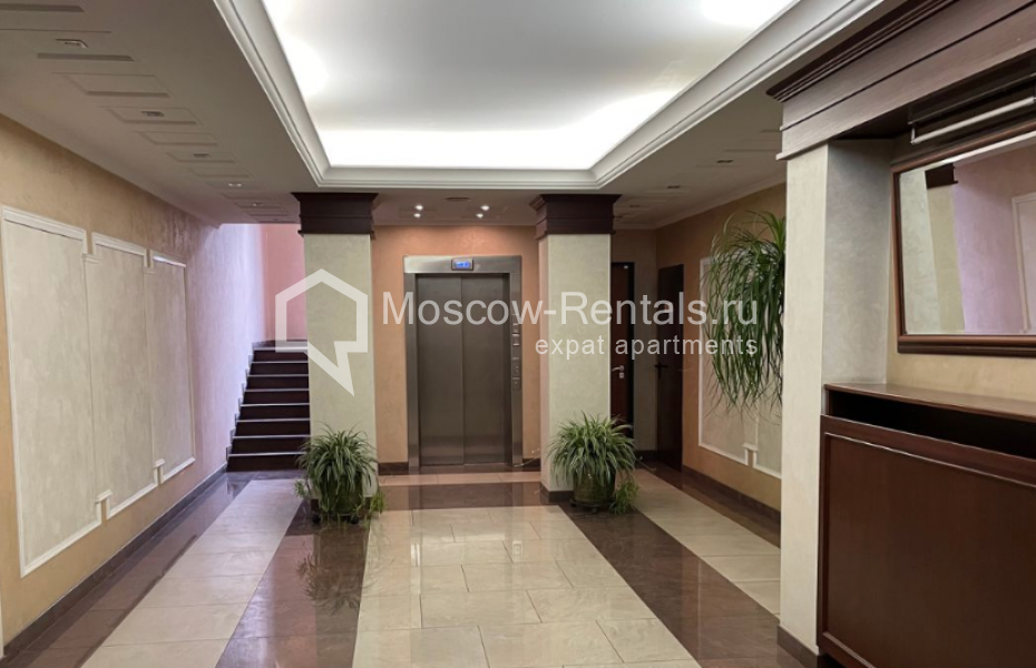 Photo #11 3-room (2 BR) apartment for <a href="http://moscow-rentals.ru/en/articles/long-term-rent" target="_blank">a long-term</a> rent
 in Russia, Moscow, Arbat str, 31С2