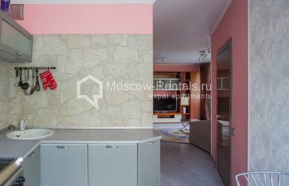 Photo #5 2-room (1 BR) apartment for <a href="http://moscow-rentals.ru/en/articles/long-term-rent" target="_blank">a long-term</a> rent
 in Russia, Moscow, B. Bronnaya str, 9