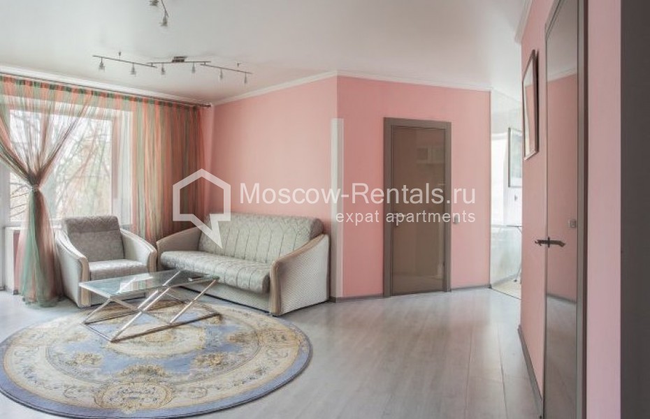 Photo #3 2-room (1 BR) apartment for <a href="http://moscow-rentals.ru/en/articles/long-term-rent" target="_blank">a long-term</a> rent
 in Russia, Moscow, B. Bronnaya str, 9