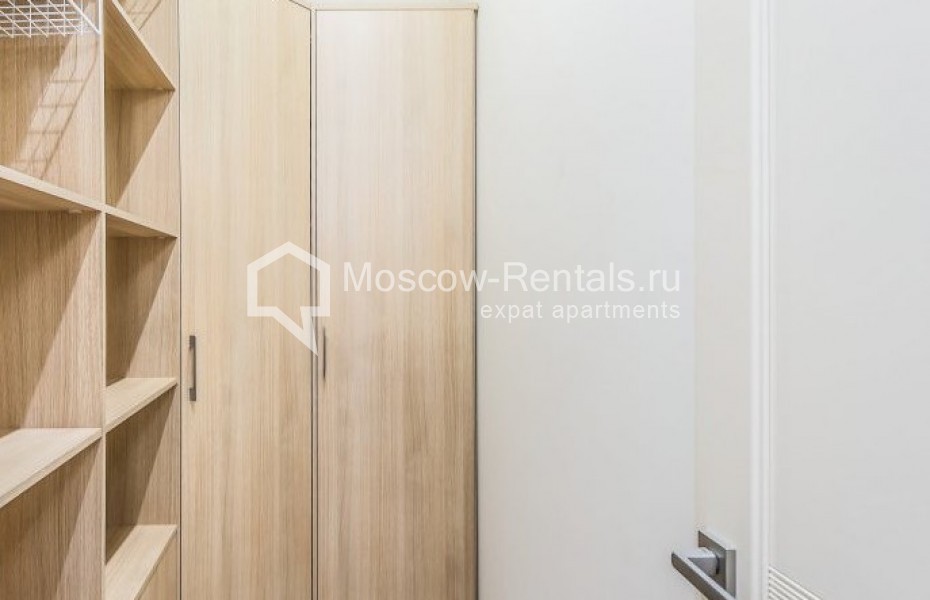 Photo #10 2-room (1 BR) apartment for <a href="http://moscow-rentals.ru/en/articles/long-term-rent" target="_blank">a long-term</a> rent
 in Russia, Moscow, M. Polyanka str, 2