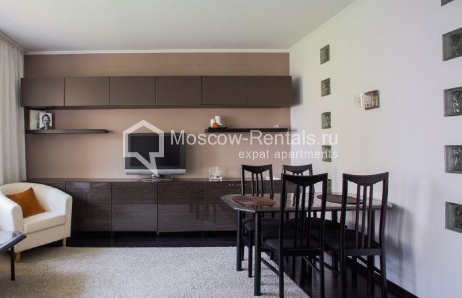 Photo #2 3-room (2 BR) apartment for <a href="http://moscow-rentals.ru/en/articles/long-term-rent" target="_blank">a long-term</a> rent
 in Russia, Moscow, Tarasa Shevchenko emb, 3С3