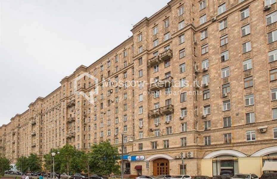 Photo #10 3-room (2 BR) apartment for <a href="http://moscow-rentals.ru/en/articles/long-term-rent" target="_blank">a long-term</a> rent
 in Russia, Moscow, Pobedy sq, 1Б