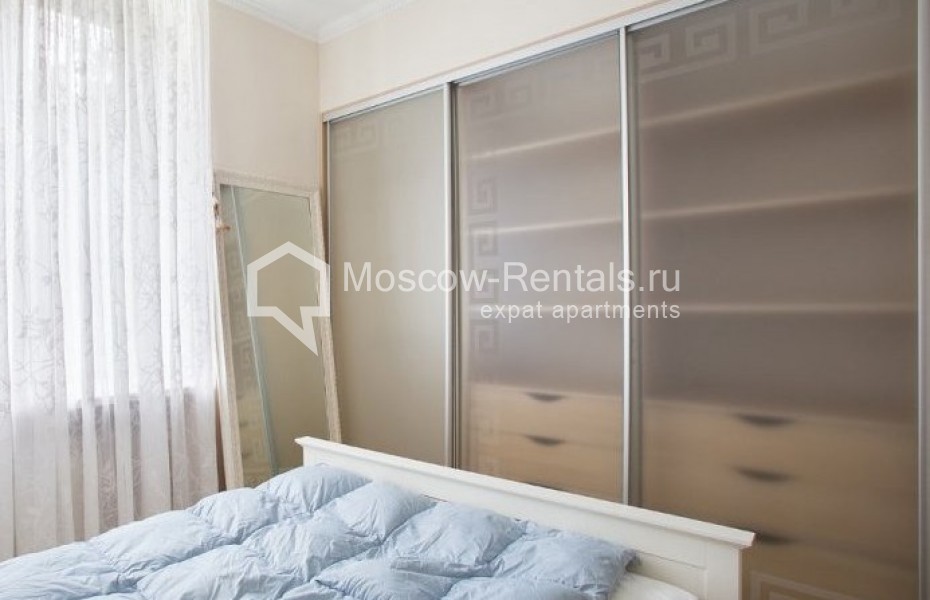 Photo #5 3-room (2 BR) apartment for <a href="http://moscow-rentals.ru/en/articles/long-term-rent" target="_blank">a long-term</a> rent
 in Russia, Moscow, Pobedy sq, 1Б