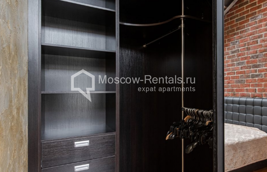 Photo #12 3-room (2 BR) apartment for <a href="http://moscow-rentals.ru/en/articles/long-term-rent" target="_blank">a long-term</a> rent
 in Russia, Moscow, Komsomolskyi prosp, 42С2