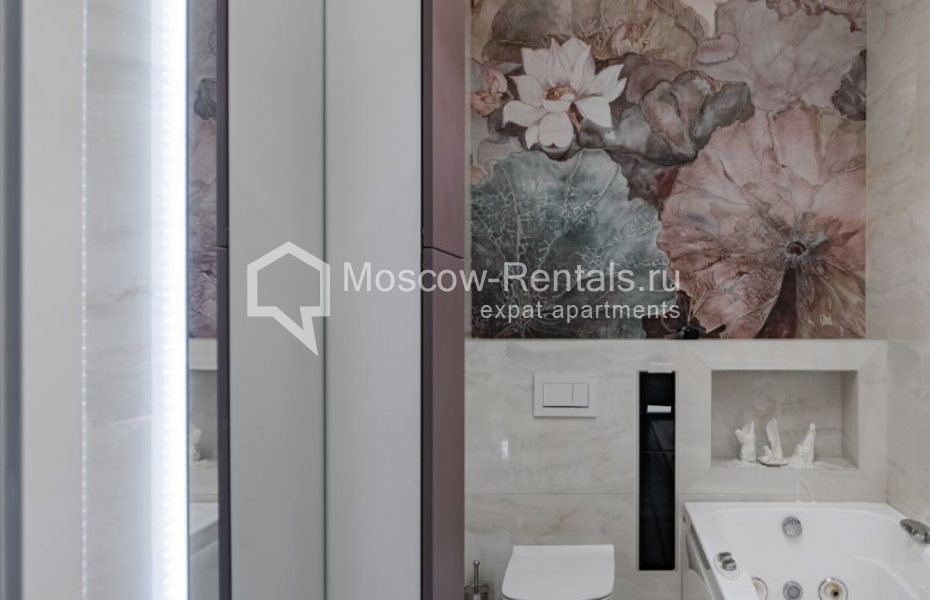 Photo #11 3-room (2 BR) apartment for <a href="http://moscow-rentals.ru/en/articles/long-term-rent" target="_blank">a long-term</a> rent
 in Russia, Moscow, Efremova str, 10с1к4/3