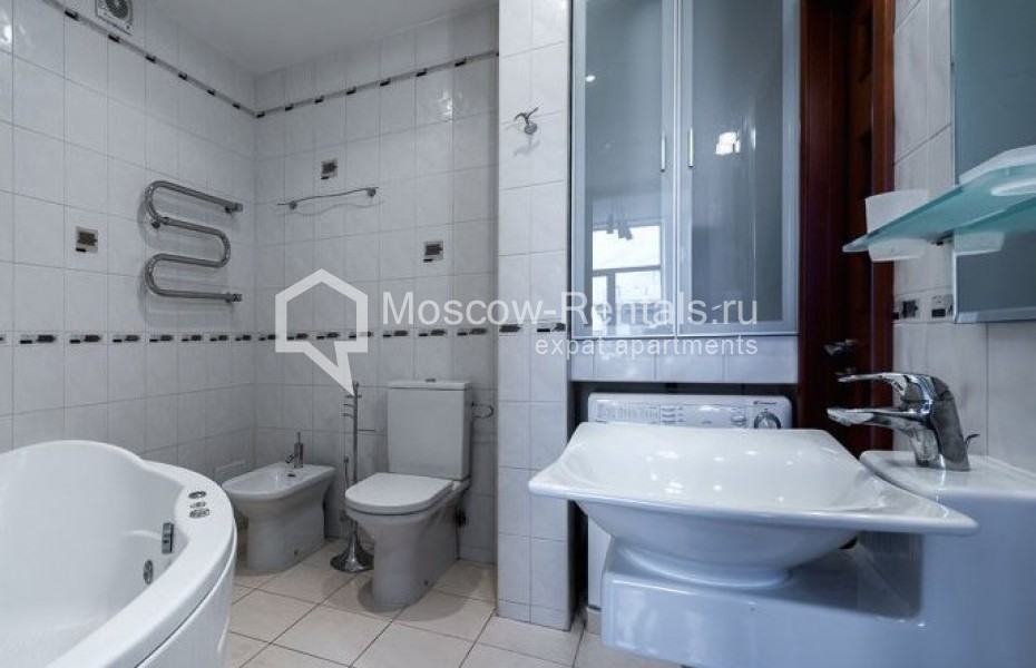 Photo #9 3-room (2 BR) apartment for <a href="http://moscow-rentals.ru/en/articles/long-term-rent" target="_blank">a long-term</a> rent
 in Russia, Moscow, B. Polyanka str, 3/9