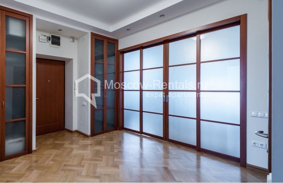 Photo #8 3-room (2 BR) apartment for <a href="http://moscow-rentals.ru/en/articles/long-term-rent" target="_blank">a long-term</a> rent
 in Russia, Moscow, B. Polyanka str, 3/9
