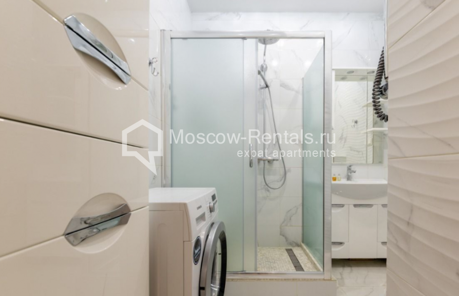 Photo #8 2-room (1 BR) apartment for <a href="http://moscow-rentals.ru/en/articles/long-term-rent" target="_blank">a long-term</a> rent
 in Russia, Moscow, Mosfilmovskaya str, 88к2с4