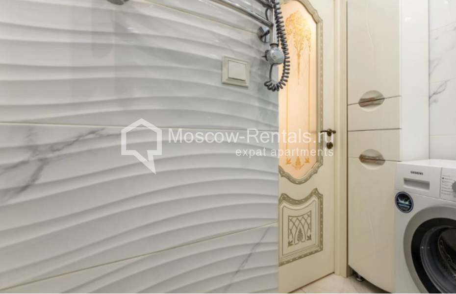 Photo #10 2-room (1 BR) apartment for <a href="http://moscow-rentals.ru/en/articles/long-term-rent" target="_blank">a long-term</a> rent
 in Russia, Moscow, Mosfilmovskaya str, 88к2с4