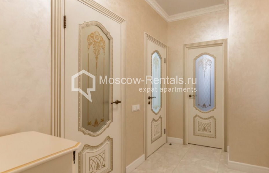 Photo #12 2-room (1 BR) apartment for <a href="http://moscow-rentals.ru/en/articles/long-term-rent" target="_blank">a long-term</a> rent
 in Russia, Moscow, Mosfilmovskaya str, 88к2с4