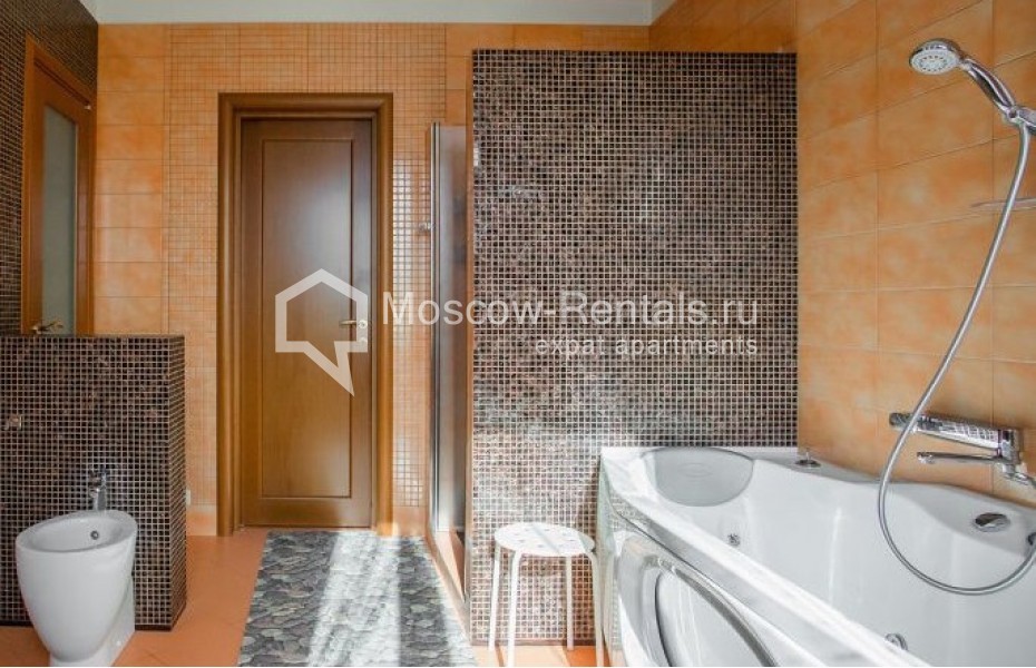 Photo #13 5-room (4 BR) apartment for <a href="http://moscow-rentals.ru/en/articles/long-term-rent" target="_blank">a long-term</a> rent
 in Russia, Moscow, Leontievskyi lane, 15