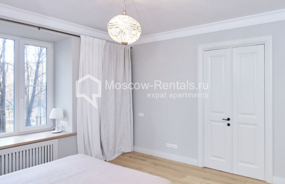 Photo #11 2-room (1 BR) apartment for <a href="http://moscow-rentals.ru/en/articles/long-term-rent" target="_blank">a long-term</a> rent
 in Russia, Moscow, Lomonosovskyi prospect, 15