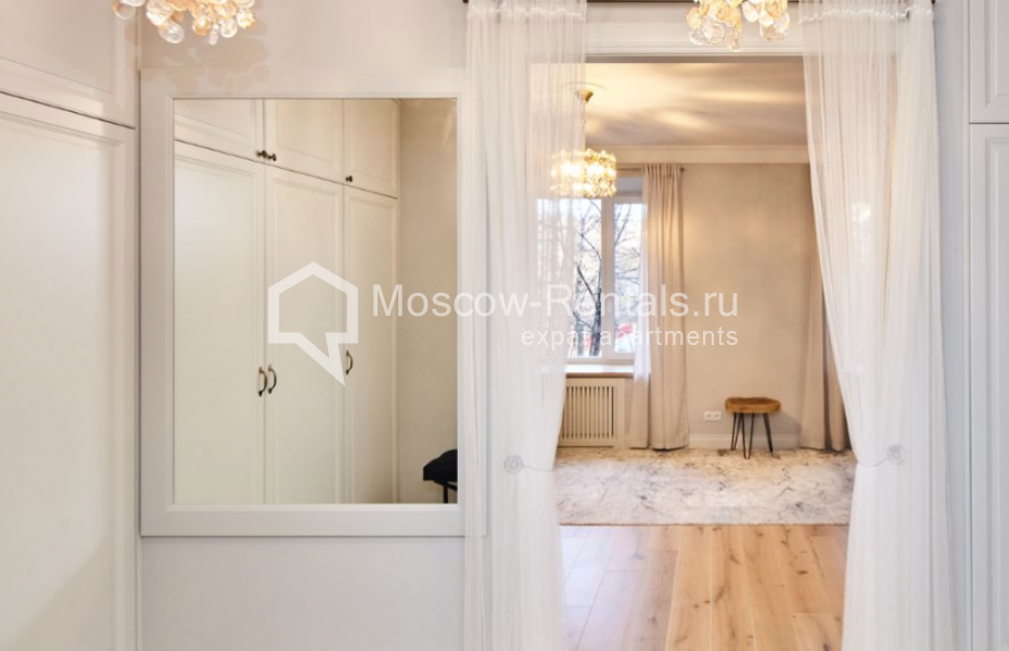 Photo #16 2-room (1 BR) apartment for <a href="http://moscow-rentals.ru/en/articles/long-term-rent" target="_blank">a long-term</a> rent
 in Russia, Moscow, Lomonosovskyi prospect, 15
